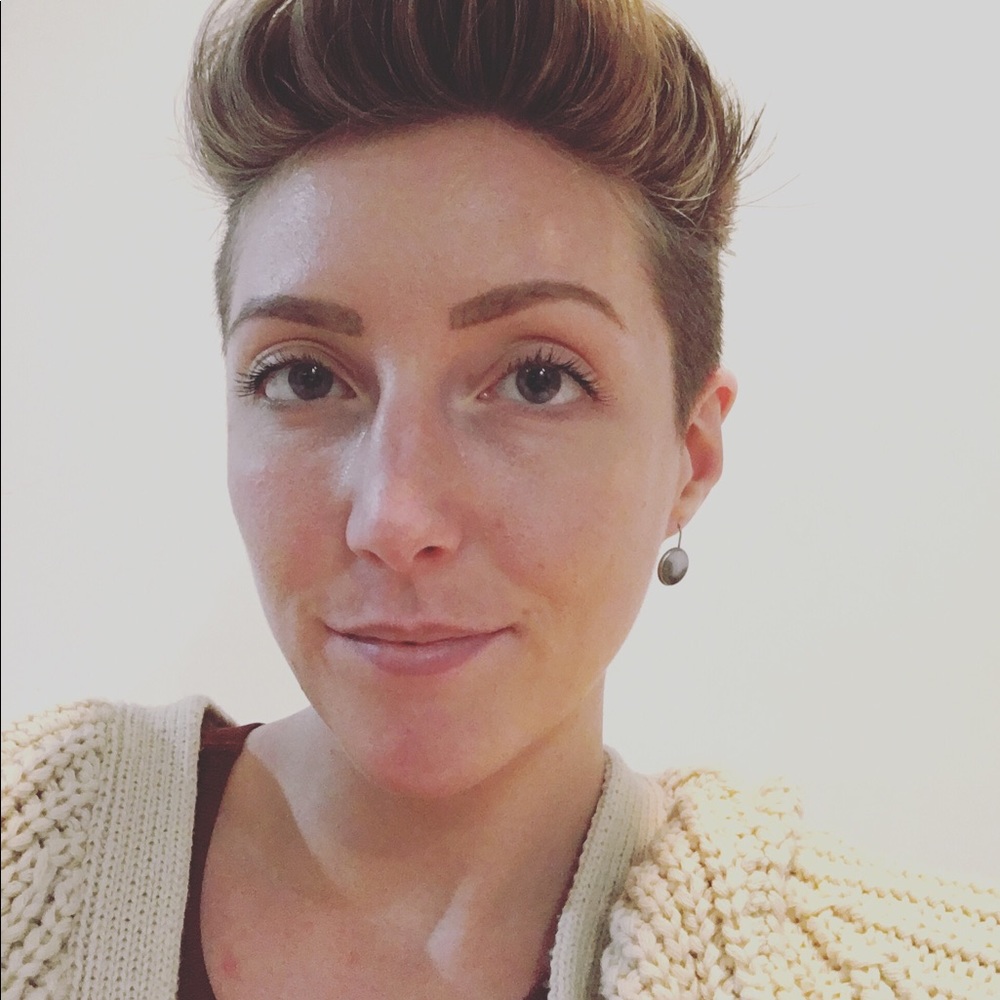 Meet your Posher, Ashley